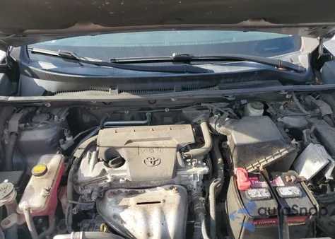 2015 Toyota Rav4 Limited z USA, uszkodzony, nr VIN 2T3DFREV4FW371840